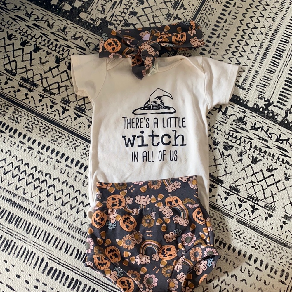Halloween boutique 12-18M set